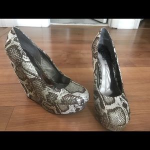 Carlos by Carlos Santana wedge Heels